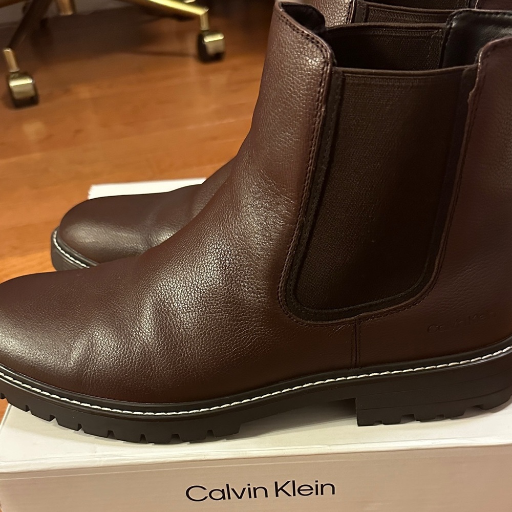 NEW IN BOX CALVIN KLEIN LETREL MENS BOOTS Sz 12